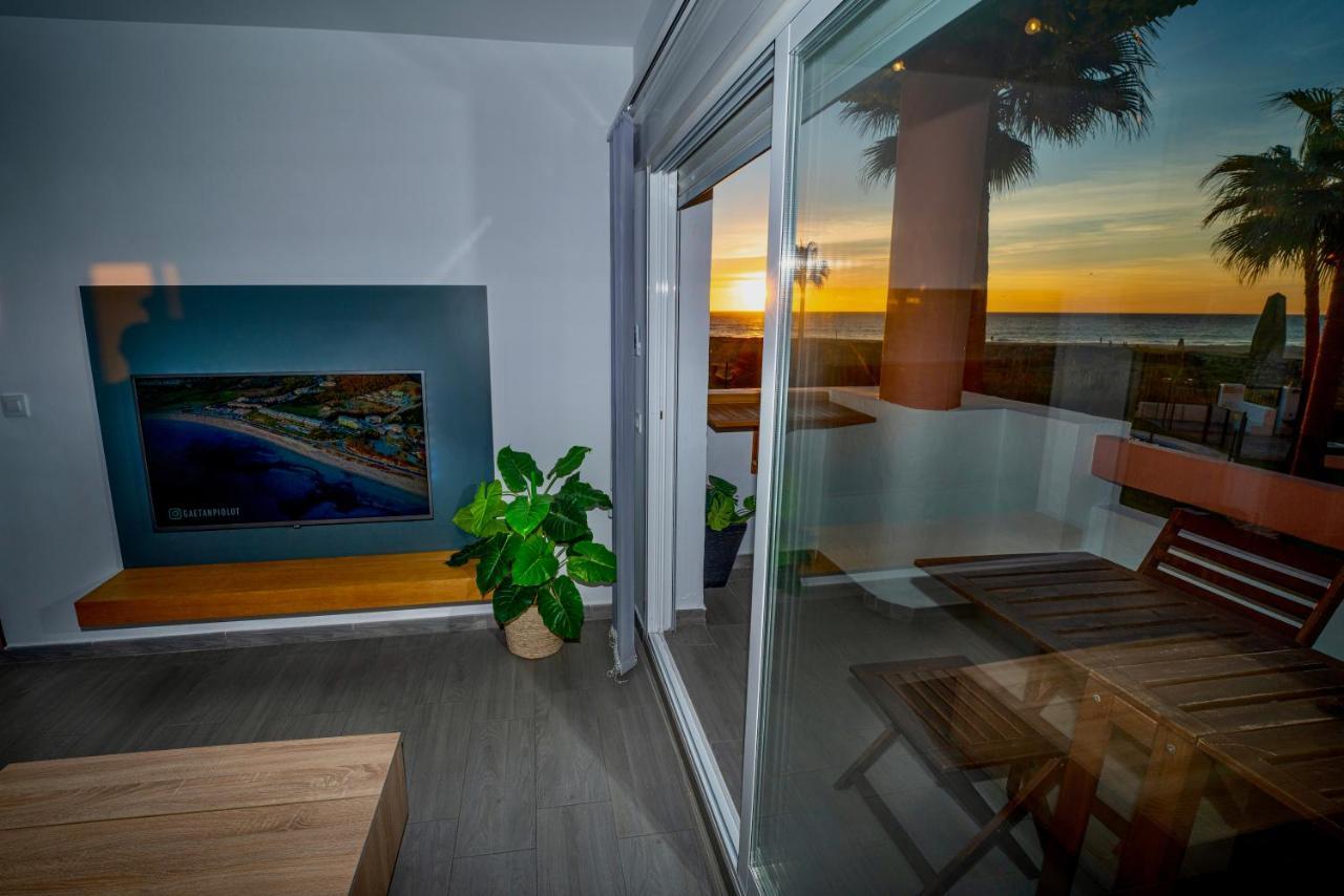 Apartasuites Royal Zahara, Maximo Confort Con Vistas Al Mar Zahara de los Atunes Exterior foto