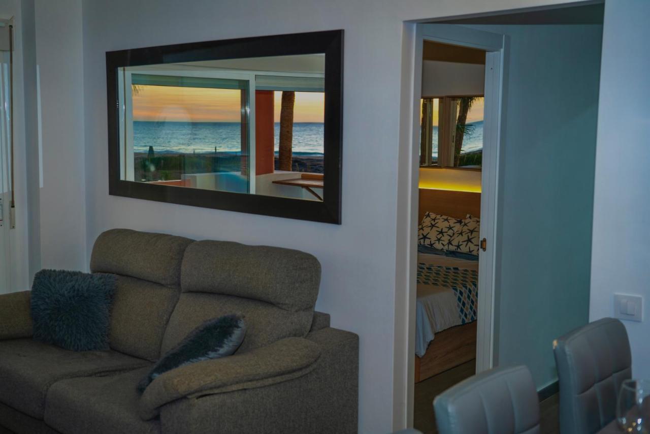 Apartasuites Royal Zahara, Maximo Confort Con Vistas Al Mar Zahara de los Atunes Exterior foto