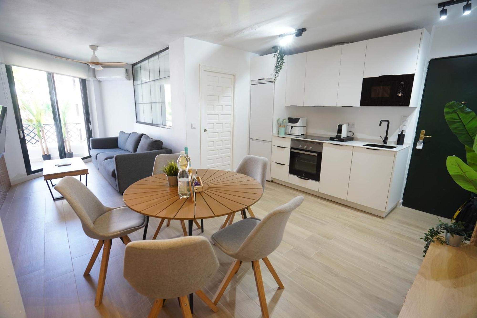 Apartasuites Royal Zahara, Maximo Confort Con Vistas Al Mar Zahara de los Atunes Exterior foto